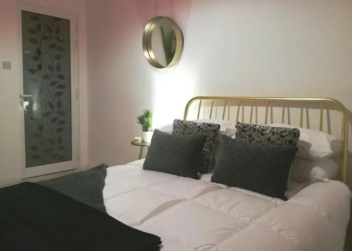 Traditional Townhouse Malta - Unique Location * Luqa